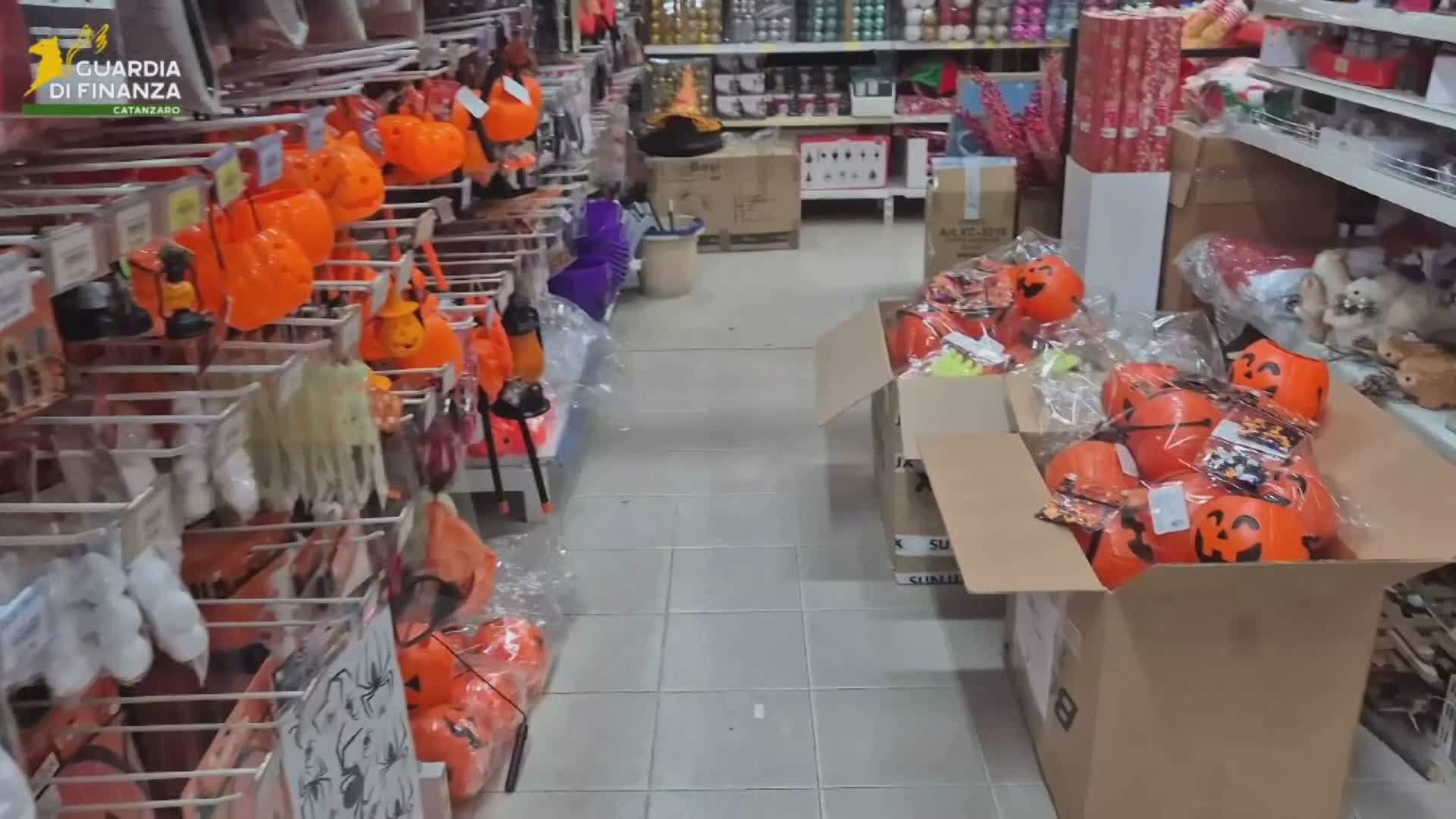 Halloween, la Guardia di Finanza sequestra 30mila prodotti non sicuri