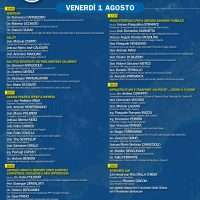 Calendario di eventi e attività per venerdì 1 agosto, con orari, luoghi e descrizioni dettagliate delle iniziative culturali, ricreative e sportive previste in varie località della città, per coinvolgere tutta la comunità in momenti di svago e intrattenimento.
