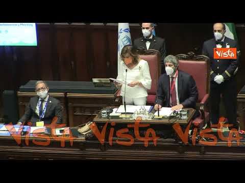 Cambiamenti climatici, Casellati: "Non sono solo numeri. È in gioco futuro prossime generazioni"