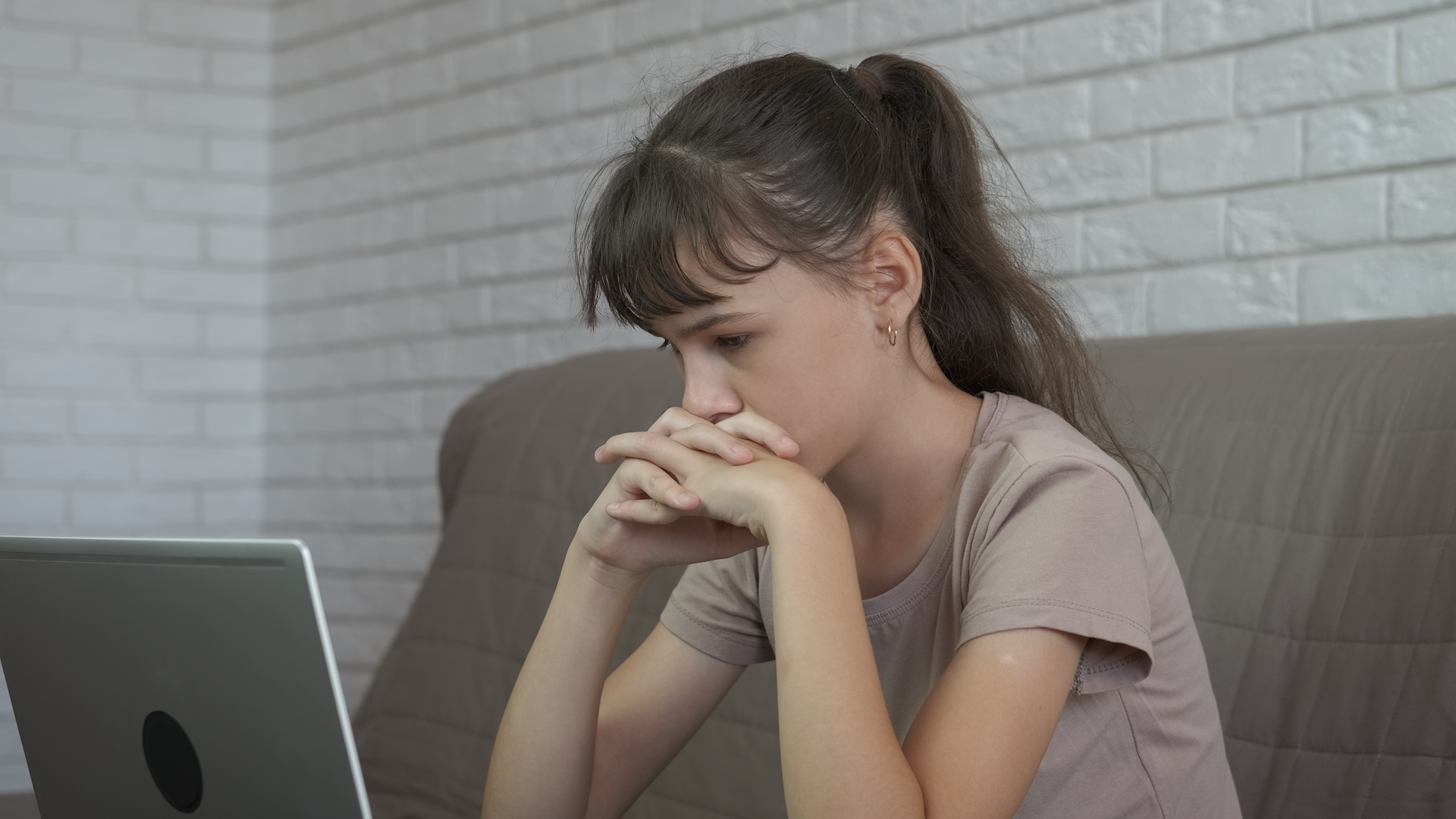 Hikikomori, l'emergenza silenziosa di 200mila giovani italiani