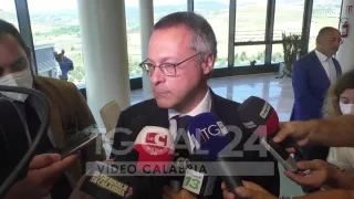 VIDEO | Bonomi (Confindustria) in Calabria: «Rigassificatore di Gioia Tauro asset importante per Italia»