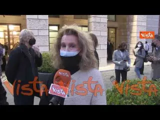 “Si torna alla normalità”. I primi spettatori del Teatro dell’Opera di Roma nella sera di riapertura