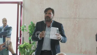 Ambrogio risponde a Barile: «Bilancio artefatto. Nessun dissesto, difenderemo la città»