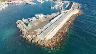 Conclusi i lavori di mantellata e ricostruzione del muro paraonde del molo foraneo