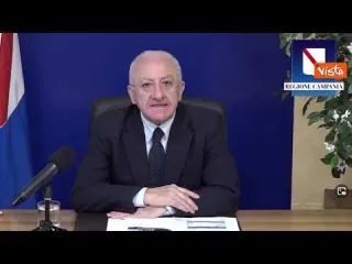 Covid Campania, De Luca: "Restate a casa, siamo in guerra"