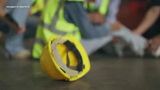 Morto operaio di 51 anni: era caduto dal tetto mentre lavorava