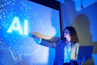 Intelligenza artificiale a scuola, regole chiare nel Patto educativo