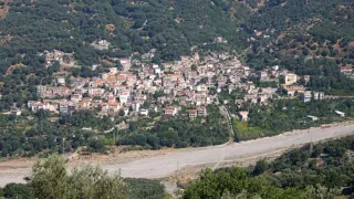 Coronavirus, Bagaladi diventa zona rossa per dieci giorni: in vigore l'ordinanza regionale