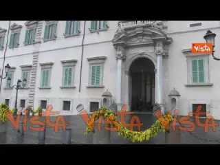 8 marzo, l’ingresso del Quirinale si riempie di mimose per la Festa della donna