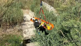 Pizzo, è morto l'uomo che si è gettato in un dirupo davanti a moglie e figlia