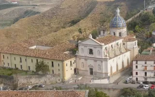 Corigliano Calabro, devozione e bellezza s'incontrano nella chiesa di Sant'Antonio