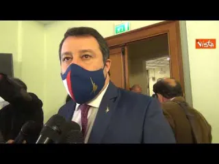 Salvini: "Raggi farebbe disastri anche con i soldi di Paperone"