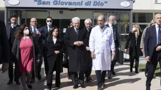 Naufragio a Steccato: il presidente Mattarella consegna giocattoli ai piccoli superstiti