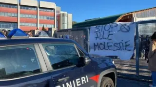 Presunte molestie al liceo di Castrolibero, indagini chiuse: docente accusato di violenza sessuale