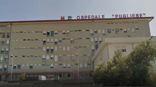 Aggredisce un infermiere dell'ospedale di Catanzaro: arrestato 44enne sorvegliato speciale