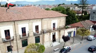 Polistena: arrestati tre soggetti per il furto di mezzi per la raccolta dei rifiuti di proprietà del Comune (VIDEO)