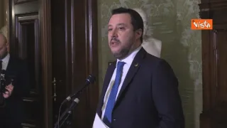 Calabria, bordata di Salvini che rimette la Lega in sintonia con il suo popolo: lavoro e servizi, e non vitalizi ai politici!