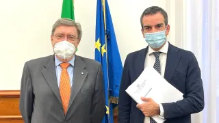 Infrastrutture, incontro tra Occhiuto ed il ministro Giovannini. Al centro ferrovia, ss 106 e 713, Gioia Tauro