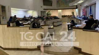 Crotone: l'opposizione chiede la convocazione di un Consiglio Comunale ad hoc sullo stato della bonifica