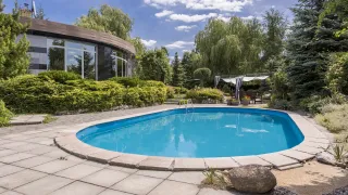 Piscine private realizzate senza autorizzazioni: 9 persone denunciate
