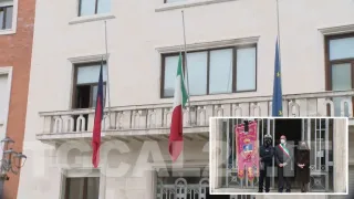 VIDEO | Bandiere a mezz'asta: anche Crotone omaggia le vittime del Covid nella giornata del ricordo