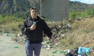 “Catanzaro e dintorni” su VideoCalabria: ancora emergenza rifiuti e spazzatura abbandonata lungo le strade. Incivili!
