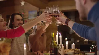 Natale tra consumi e sprechi: i numeri delle feste