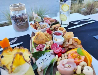 Le inimitabili atmosfere del Porto Vecchio di Crotone: un ristorante che racconta la storia del Mediterraneo!
