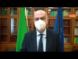 Covid, Rezza: "Rt resta a 1,6 ma sale incidenza, rispettare regole e accelerare campagna vaccinale"