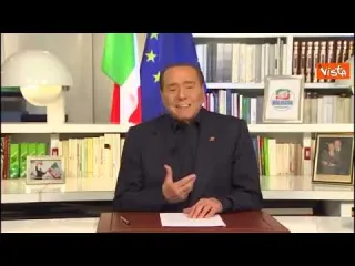 Berlusconi: “Stato non porti via più di un quarto dei frutti lavoro, altrimenti è esproprio”