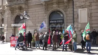 Vertenza call-center: mobilitazione in prefettura a Catanzaro