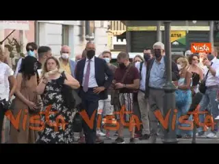 Lunga coda per l'ultimo saluto a Franca Valeri