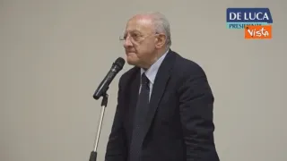 Scuola, De Luca: «Nelle condizioni attuali non è possibile aprire» (VIDEO)