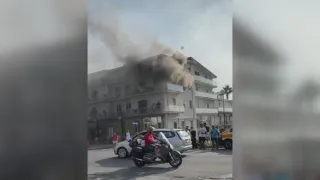 A fuoco hotel nel Cosentino: ospiti trovano riparo sui balconi