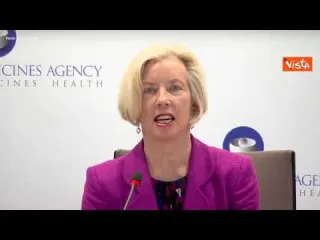 Ema su Astrazeneca: "Benefici superano i rischi"