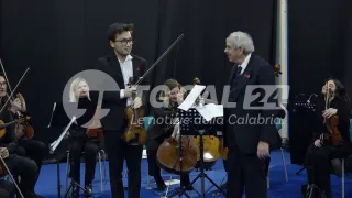 L'orchestra "Orfeo Stillo" insieme a Ruslan Talas esegue Mozart