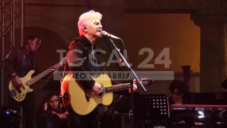 VIDEO | Musica: Ron in concerto incanta Crotone tra i grandi classici e l'omaggio a Lucio Dalla