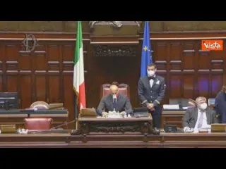 Rampelli inciampa nella pronuncia di 'caregiver' e del cognome del Ministro Stèfani