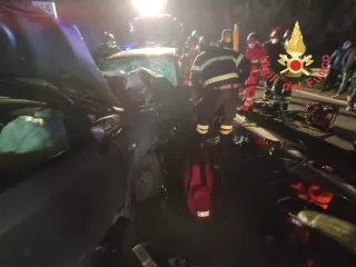 Grave incidente sulla ss 107 nel Crotonese: sette le persone coinvolte di cui due bambini (VIDEO)