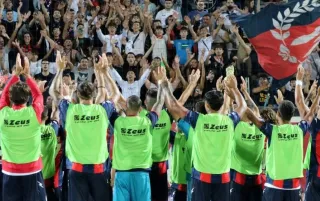 Calcio Serie C | Il Crotone vince anche la quarta ed è da solo in testa alla classifica