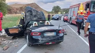 Incidente nel Catanzarese, auto impatta contro muro: deceduto il conducente