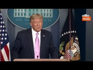 Trump: "Dove governano i democratici città saccheggiate dai manifestanti"