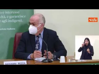 Astrazeneca, Giovanni Rezza: "Non sappiamo ancora se il vaccino abbia causato morti"