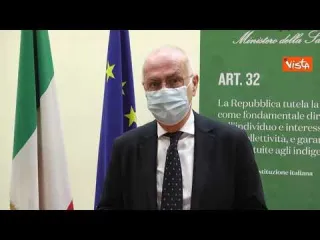 Covid, Rezza: "Ancora troppa pressione sugli ospedali, serve accelerazione campagna vaccinale"