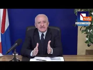 Covid, De Luca: "Per i centri vaccini si guardano i peli e i contro peli"