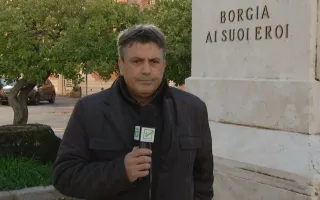 “Catanzaro e dintorni” su VideoCalabria: centro storico di Borgia, riflessioni sul Monumento ai Caduti del 15-18