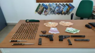Tropea: sequestrate armi, munizioni e contanti a 57enne contiguo alla criminalità organizzata (VIDEO)