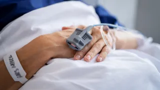 Influenza e Covid: sotto pressione il reparto di Rianimazione a Catanzaro