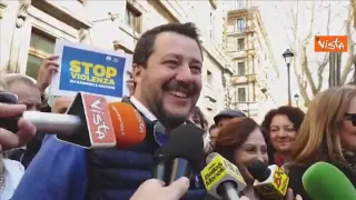 Salvini: «Nessun ipotesi governo con Renzi» (VIDEO)