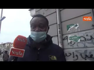 Presidio degli ambulanti del mercato etnico di Napoli: "Contenti per riapertura ma nessun aiuto"